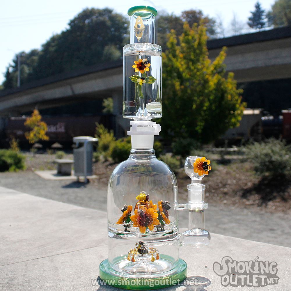 Sunflower Station by Apollo Glassworks | Smoking Outlet