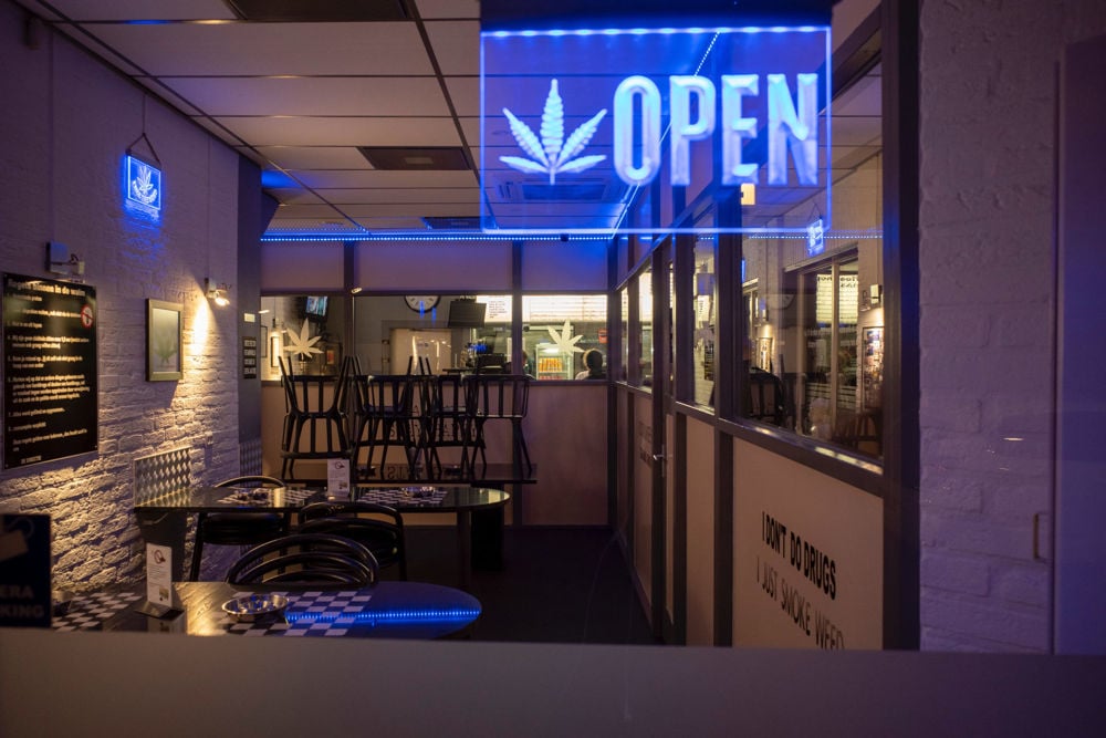 cannabis cafe